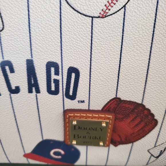 Dooney and Burke MLB Chicago Cubs Purse NWT - Picture 6 of 8